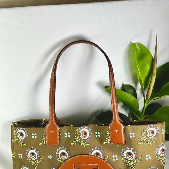 SOLD - Picture 2 of 8